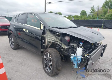 2022 Kia Sportage Ex z USA, uszkodzony, nr VIN KNDPNCAC9N7009935